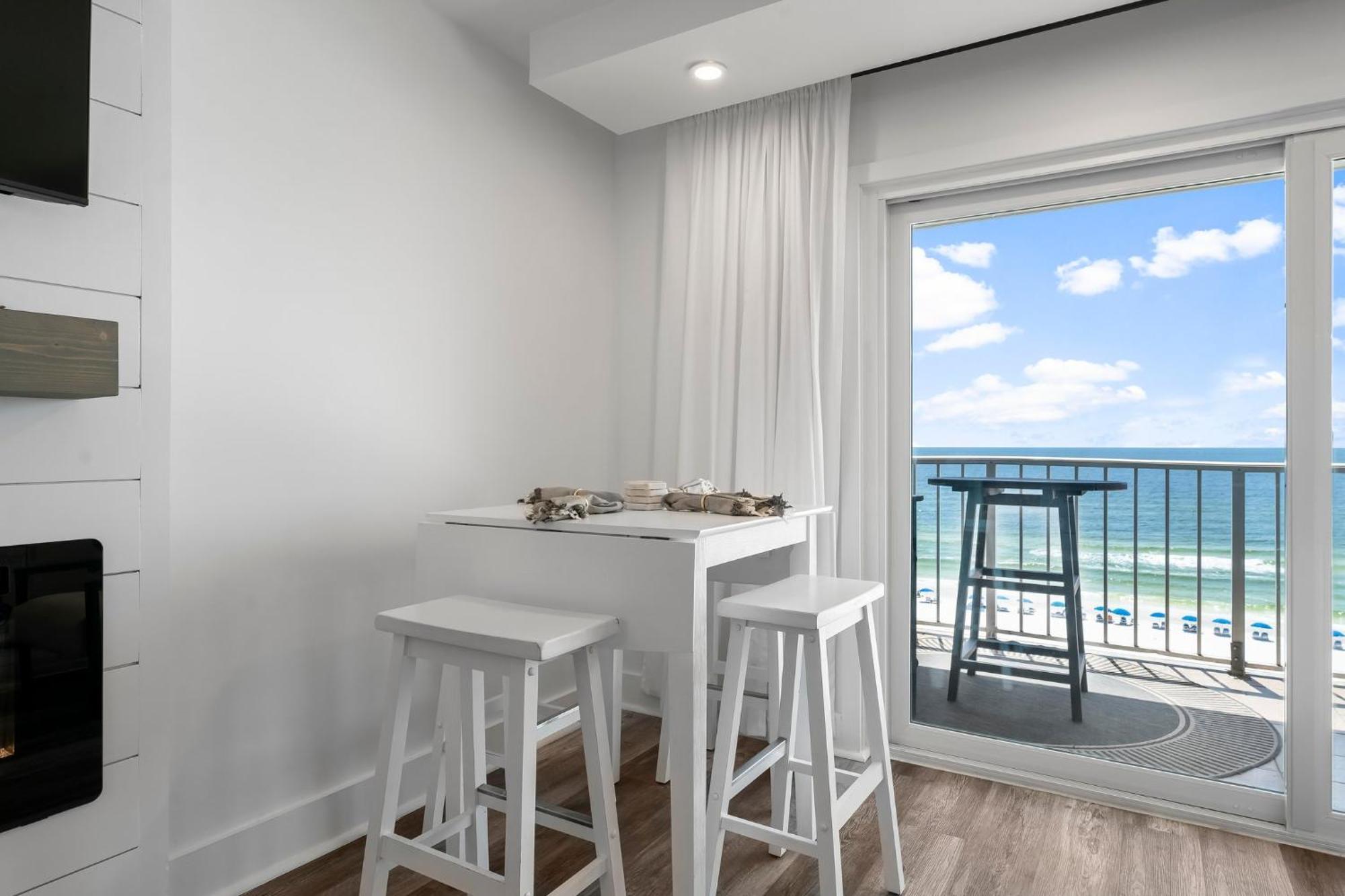 The Summit 808 - Luxury - Beachfront - Incredible Views - Chairs And Sunshade Provided In * Panama Stadt
