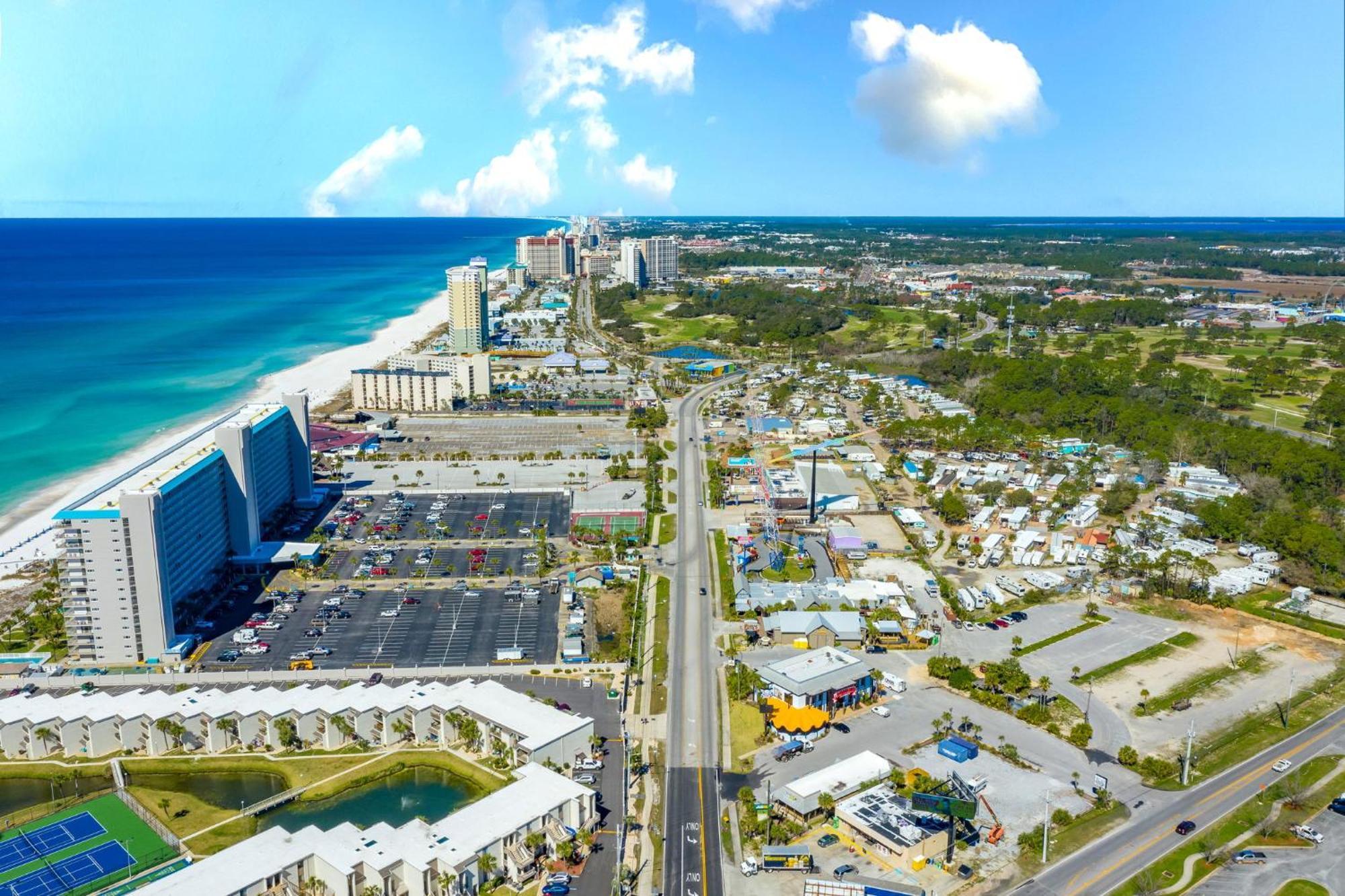 The Summit 808 - Luxury - Beachfront - Incredible Views - Chairs And Sunshade Provided In Panama Stadt